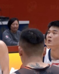 不打了！广东最强锋线惨遭弃用，或效仿徐昕申请离队？